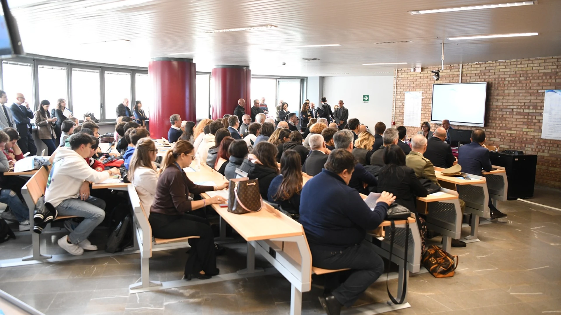 “Innovazione e crescita economica in Molise”. Il presidente della Regione Molise Roberti questa mattina al convegno promosso da Banca d’Italia.